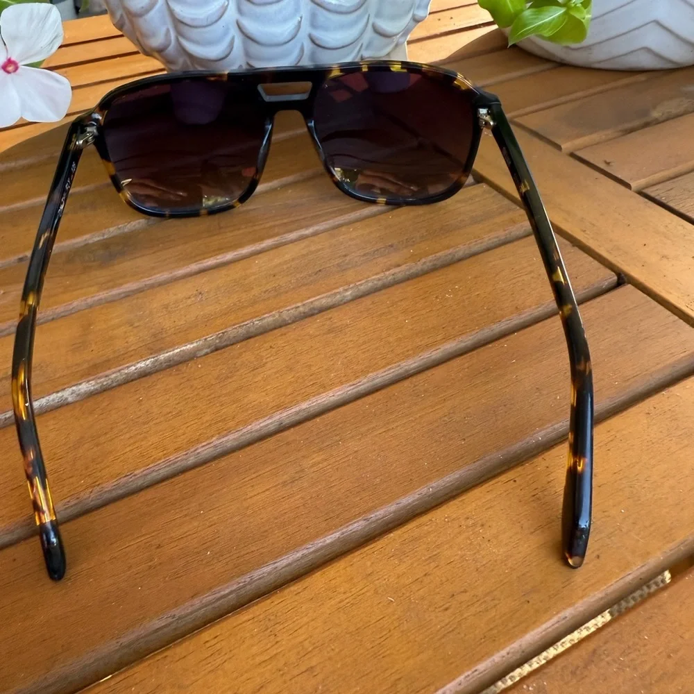 Quay On The Fly Aviator Tortoise Shell Retro Sunglasses Brown Black - Picture 4 of 8